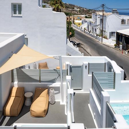 Hill Suites Fira  Exterior photo