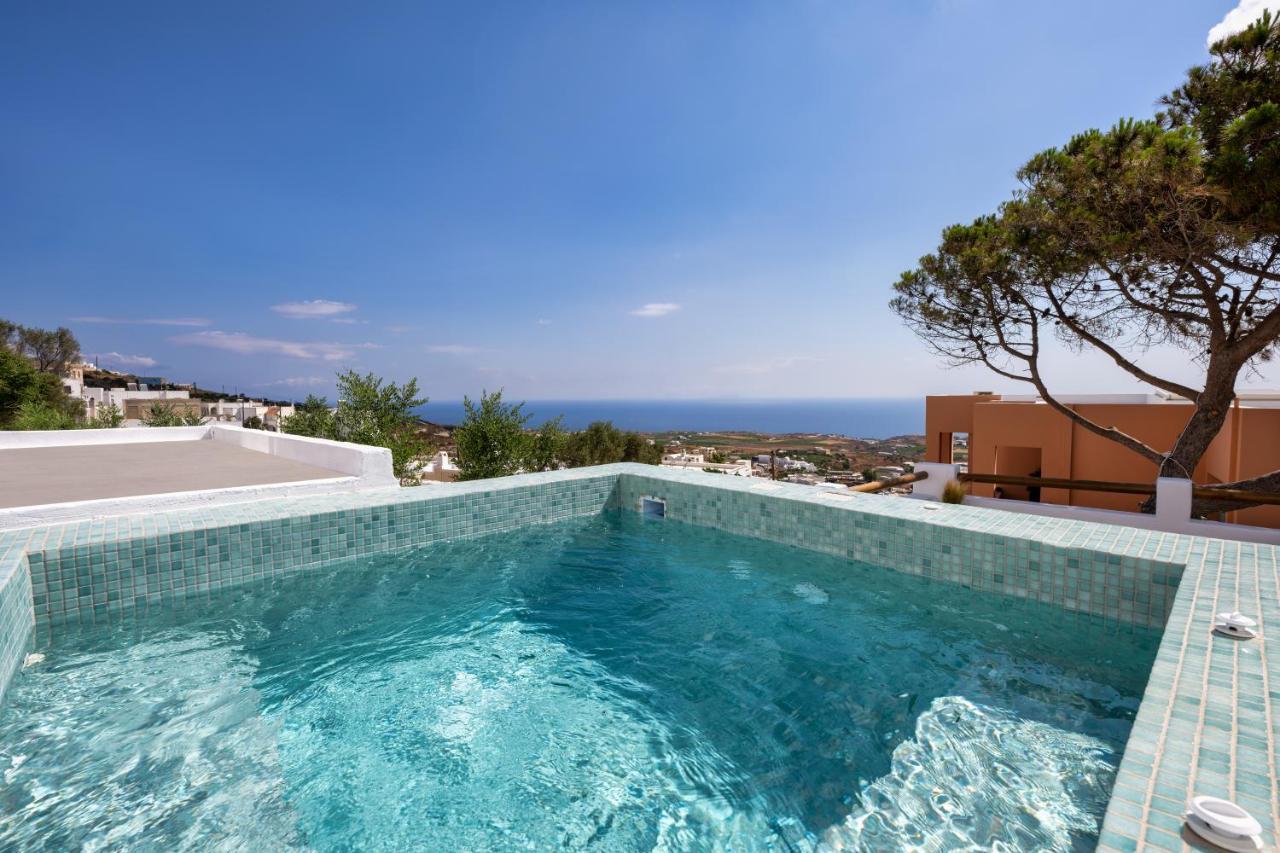 Hill Suites Fira  Exterior photo
