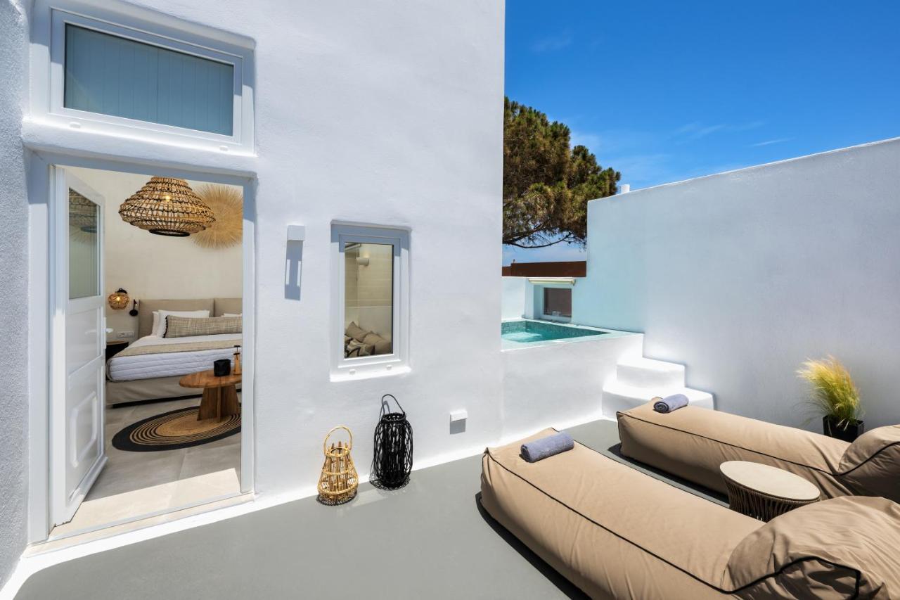 Hill Suites Fira  Exterior photo