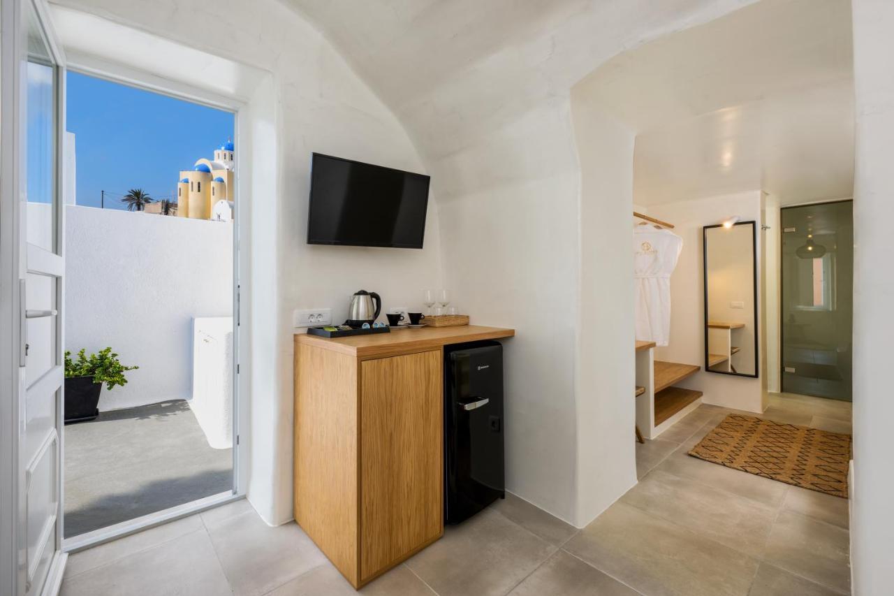Hill Suites Fira  Exterior photo