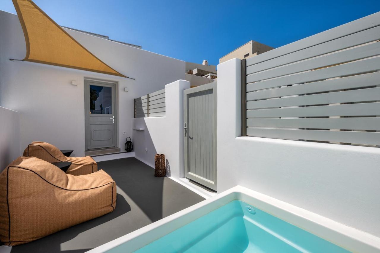 Hill Suites Fira  Exterior photo