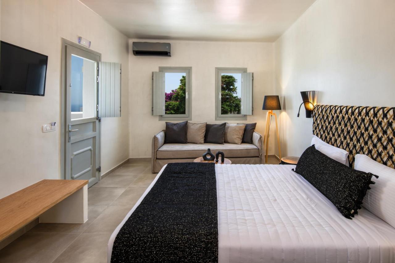 Hill Suites Fira  Exterior photo