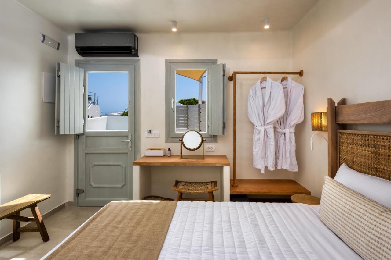 Hill Suites Fira  Exterior photo