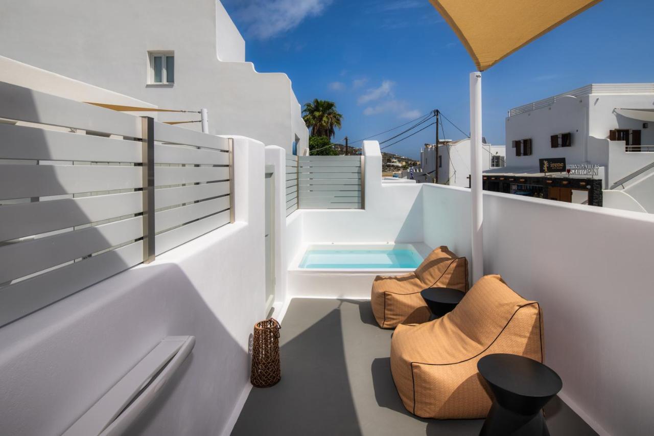 Hill Suites Fira  Exterior photo