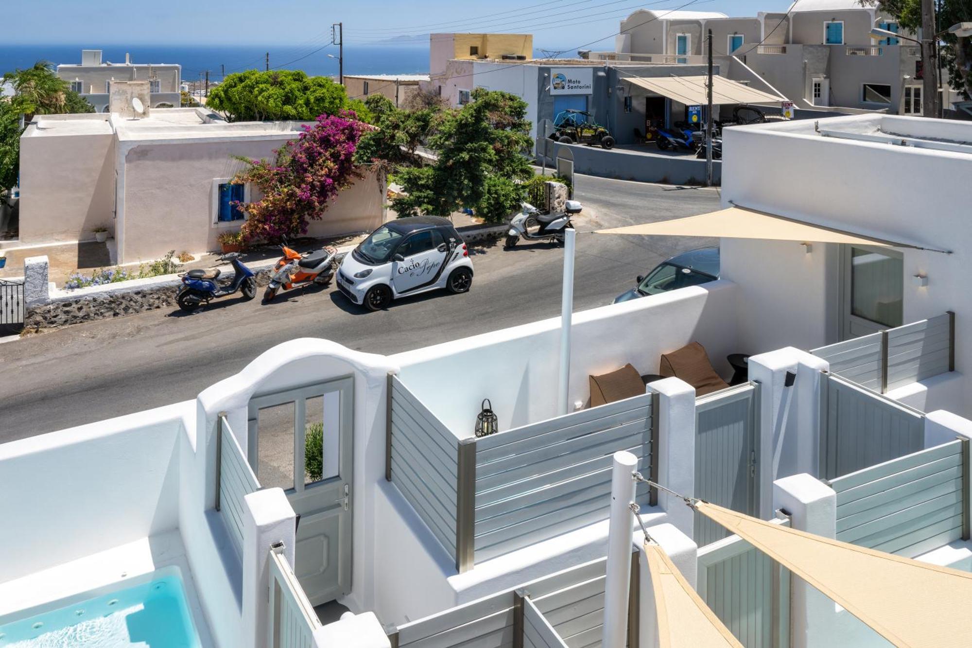 Hill Suites Fira  Exterior photo