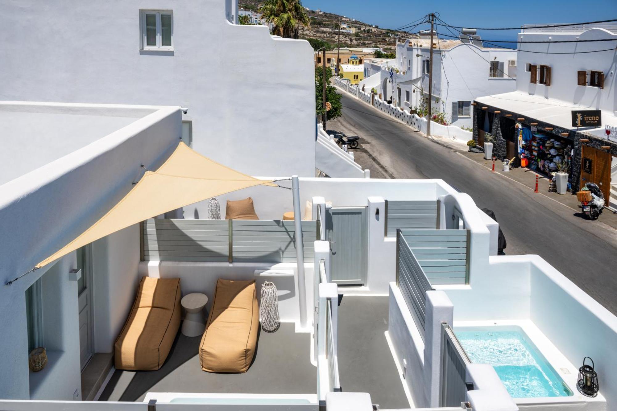Hill Suites Fira  Exterior photo